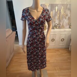 ⭐️Red/White Floral Dress!⭐️